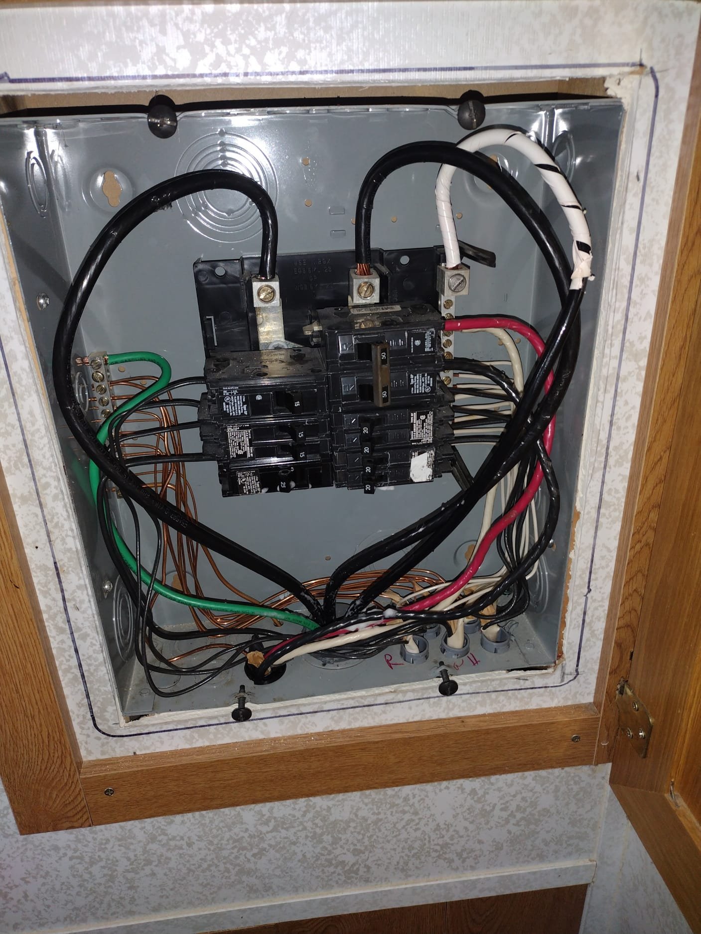 Quality Electrical Service in Cosby: Practical Tips for Homeowners