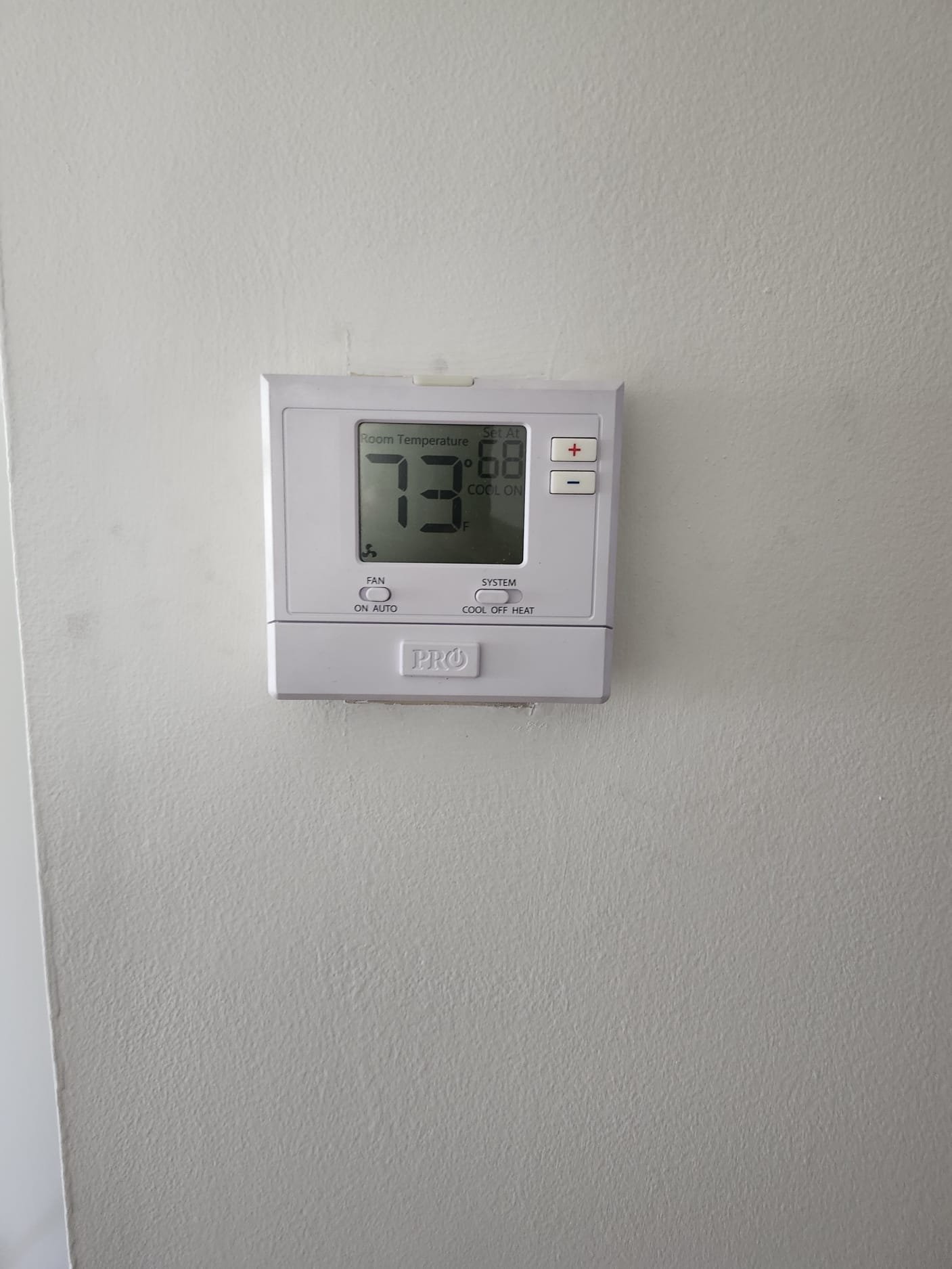Digital thermostat display