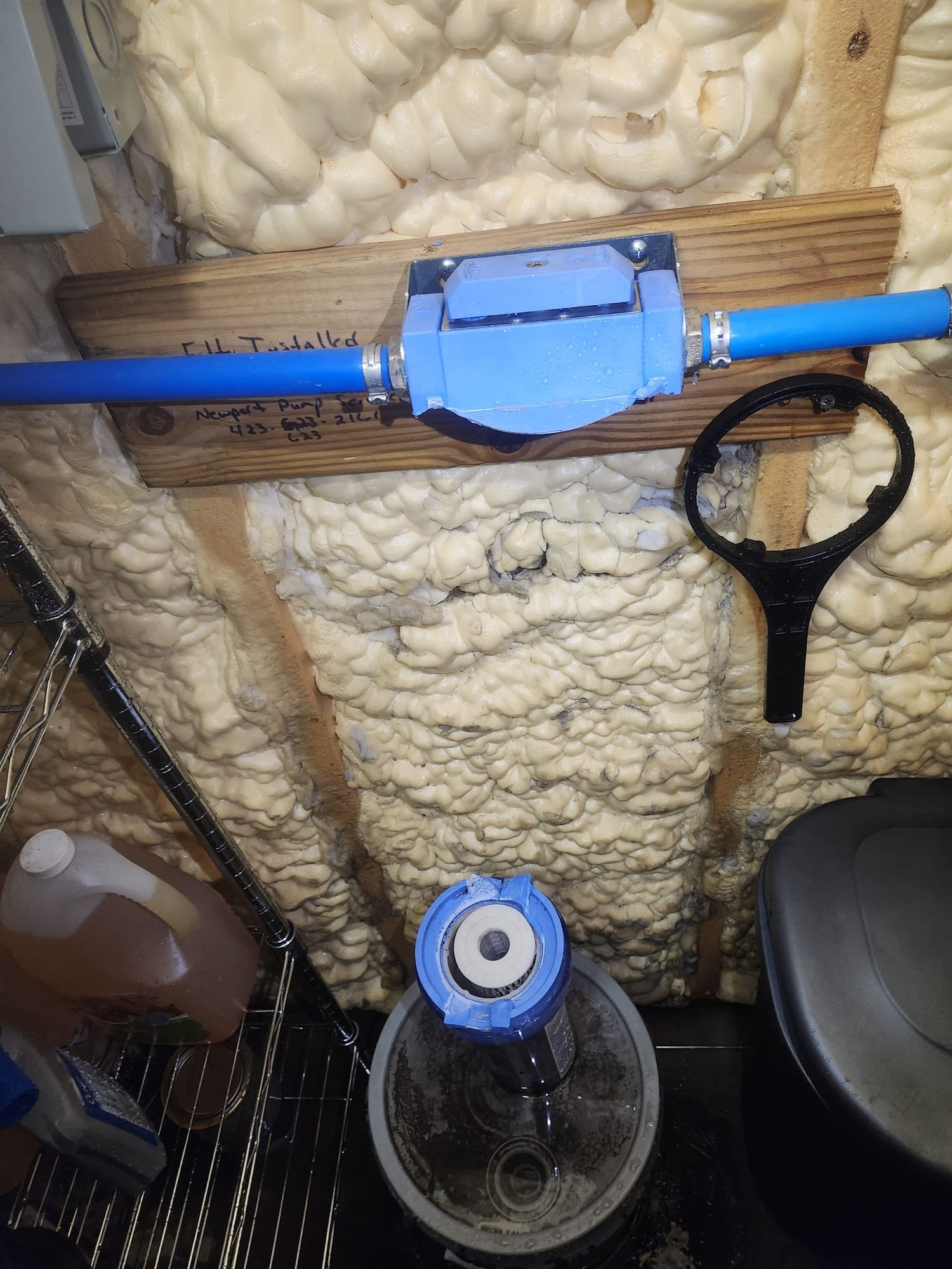 Filter Housing During Installation