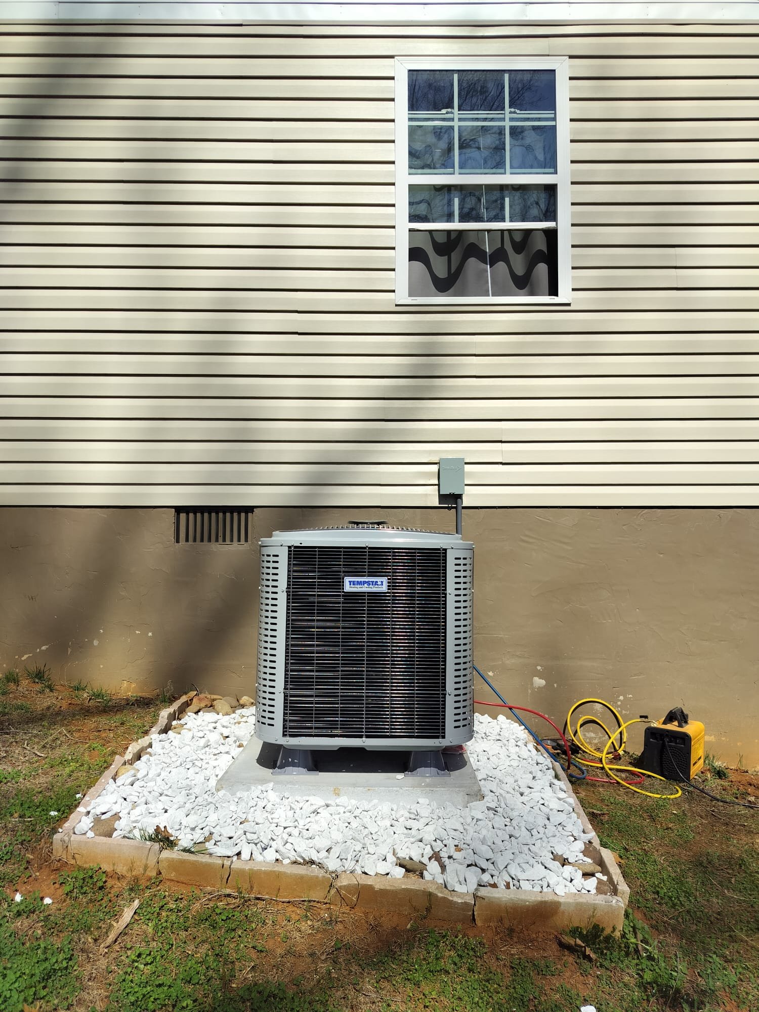 A Cool Transformation in Friendsville: From Lukewarm Air to a Brand-New Heat Pump