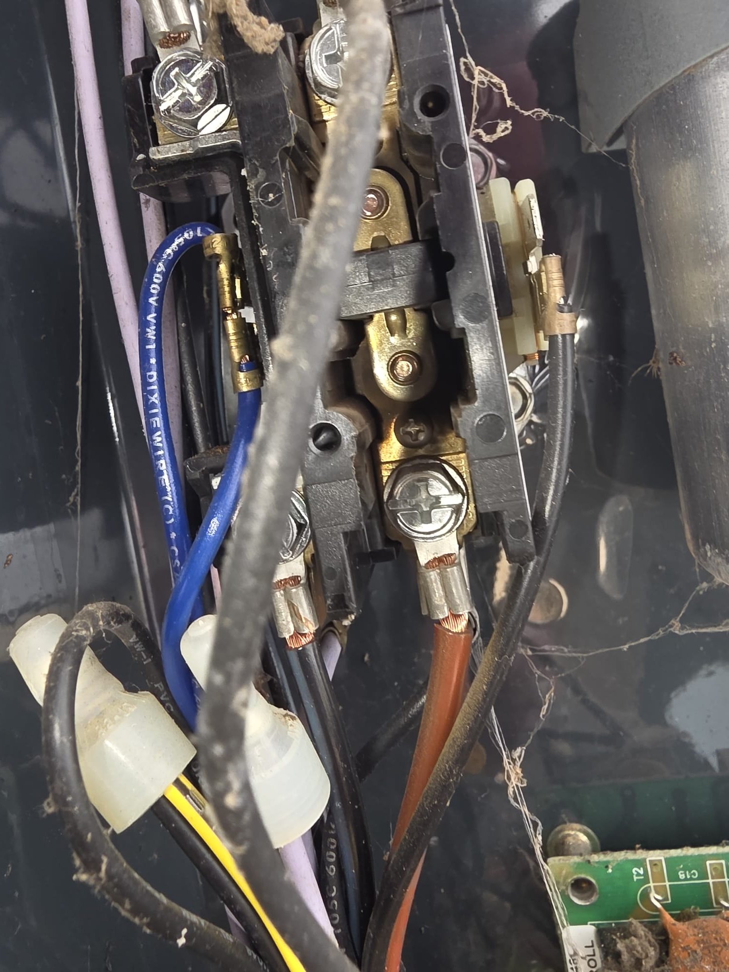 Secure and clean wiring inside the HVAC control panel