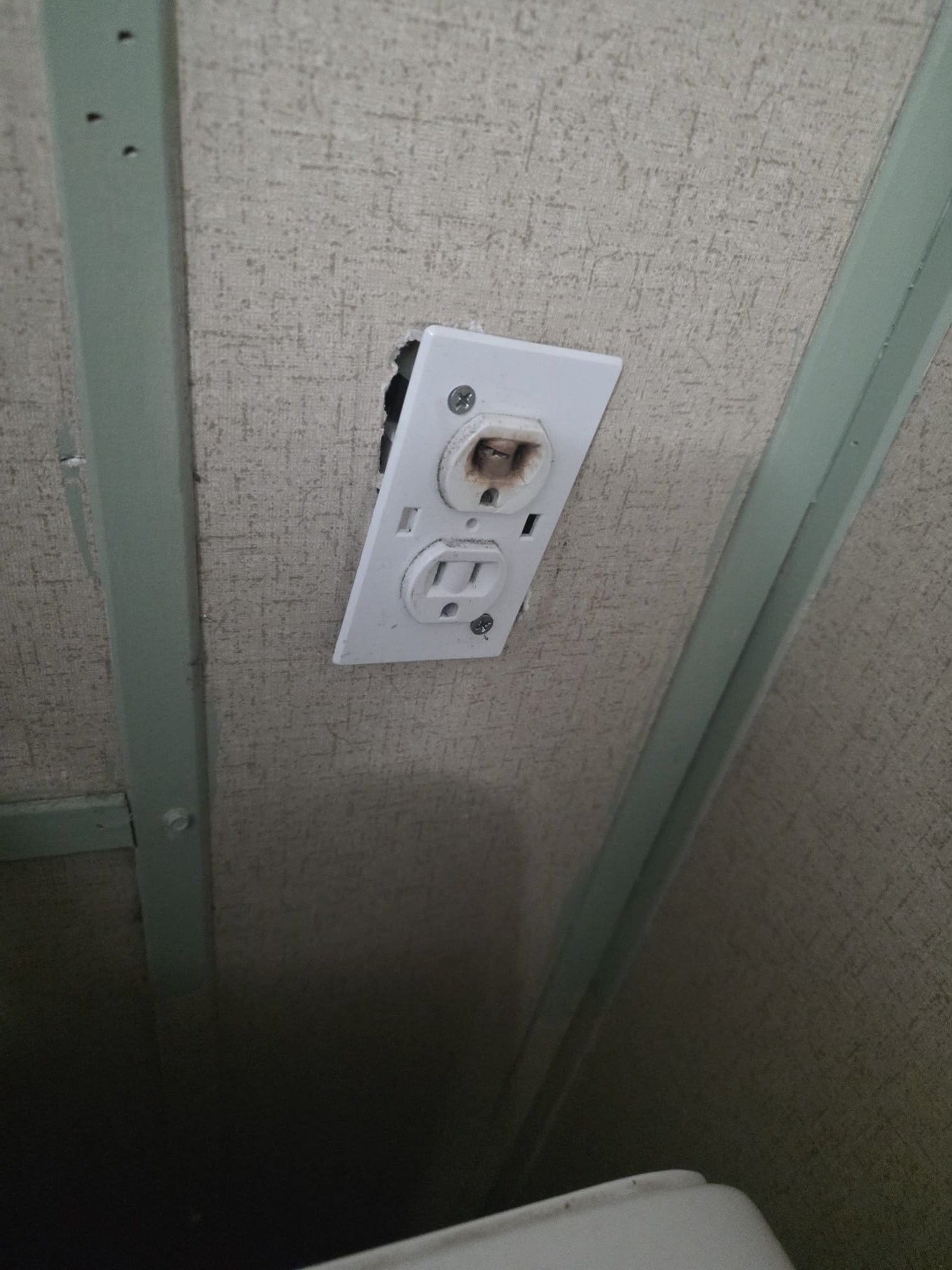 Lightning Damage in a Cosby Laundry Outlet: What Homeowners Should Know